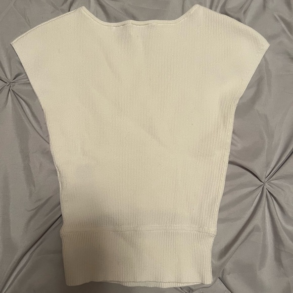 Wilfred Cut-Out Knit Top | XS - Picture 3 of 3